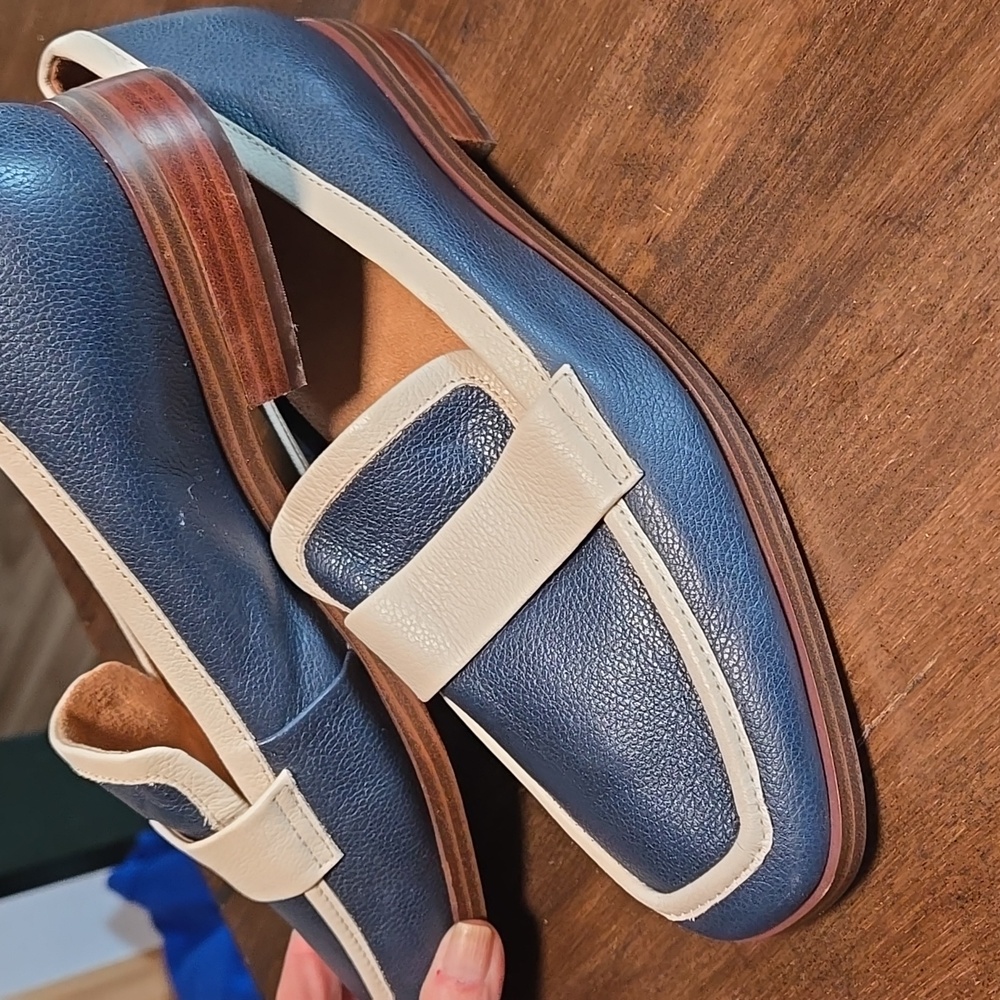 Vionic Navy and Cream Loafers Sellahh II Leather Loafers Navy And Cream 7.5 - Picture 4 of 7